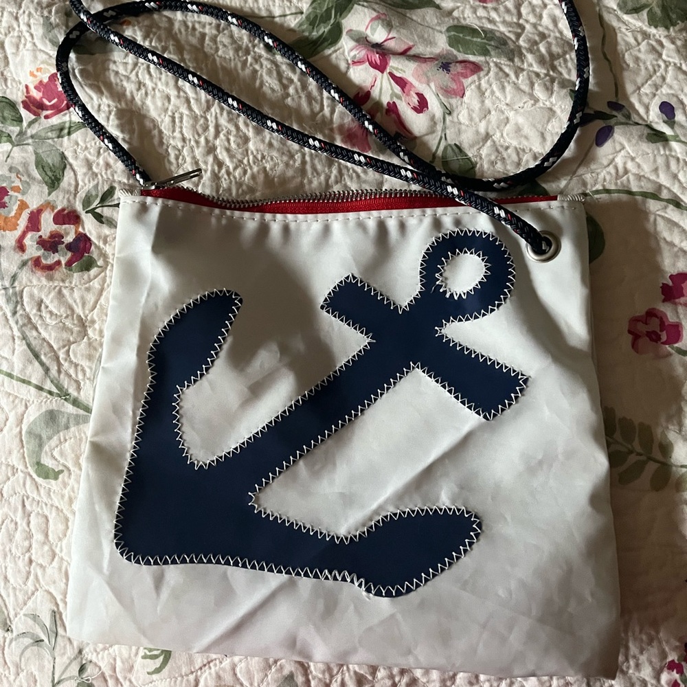 Anchor crossbody by Seabag. EUC.